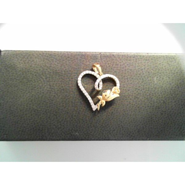 Diamond Pendant Genesis Jewelry Muscle shoals, AL