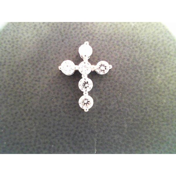 Diamond Pendant Genesis Jewelry Muscle shoals, AL