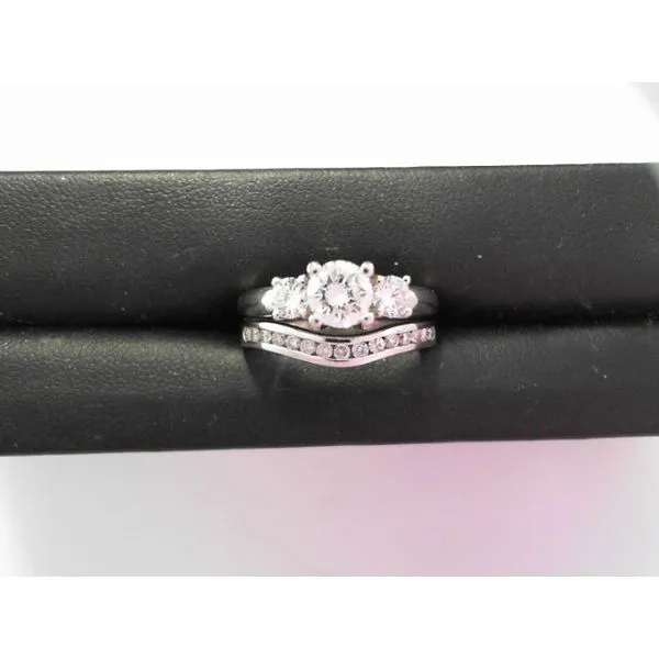 Estate Ring Genesis Jewelry Muscle shoals, AL