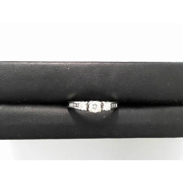 Estate Ring Genesis Jewelry Muscle shoals, AL