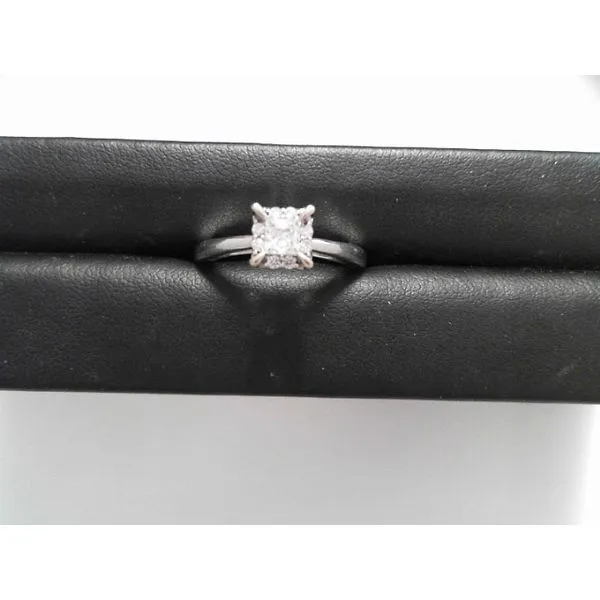 Estate Ring Genesis Jewelry Muscle shoals, AL