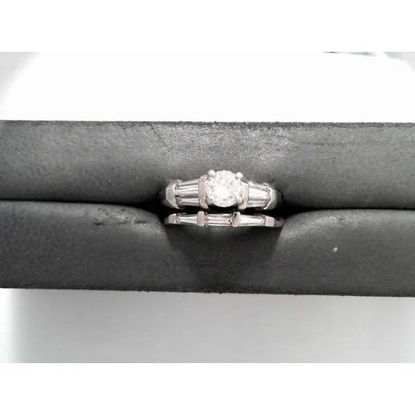 Estate Ring Genesis Jewelry Muscle shoals, AL