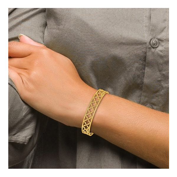 Gold Bracelet Image 3 JF Jones Jewelers Webster, NY