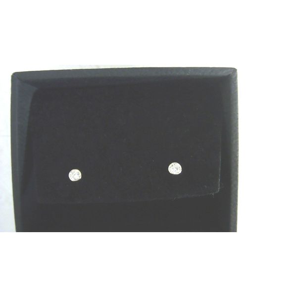 Earrings J. Garett Jewelers Wilmington, NC