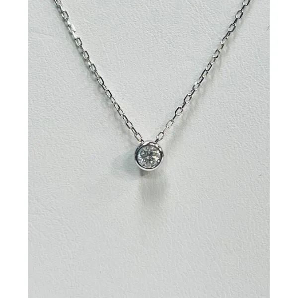 Necklace J. Howard Jewelers Bedford, IN