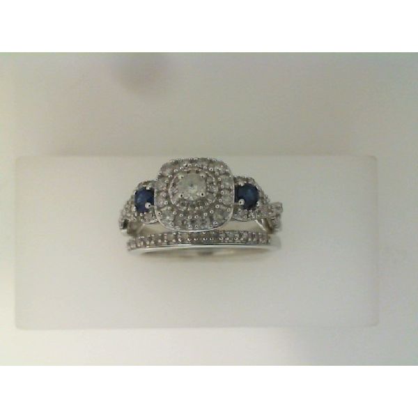 Bracelet J. Howard Jewelers Bedford, IN