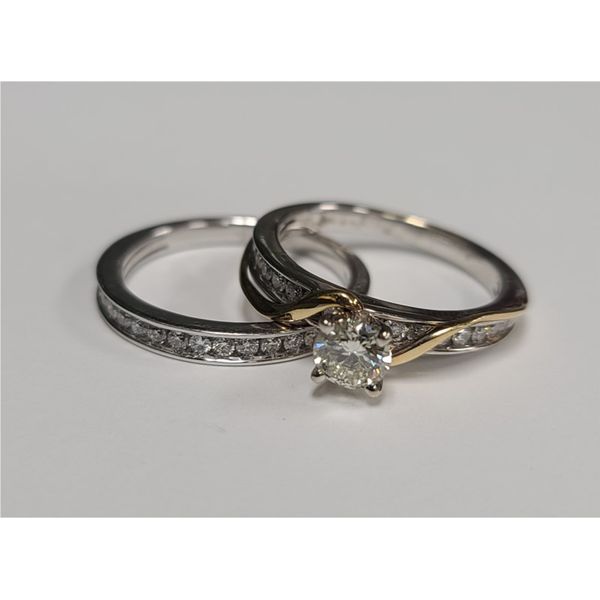 14kt Two Tone 1.01tw Diamond Bridal Set J. Howard Jewelers Bedford, IN
