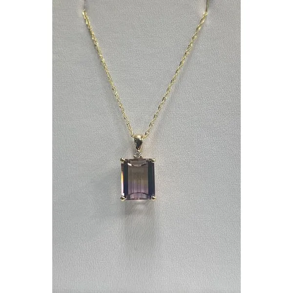 Necklace J. Howard Jewelers Bedford, IN