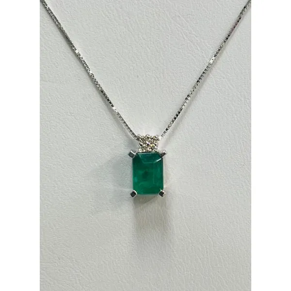 Necklace J. Howard Jewelers Bedford, IN