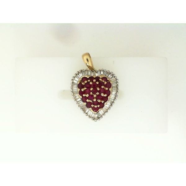 Necklace J. Howard Jewelers Bedford, IN