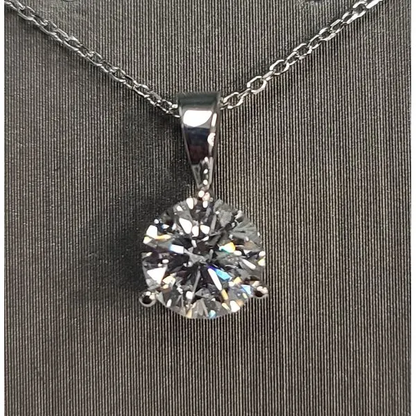 Lab Diamonds J. Howard Jewelers Bedford, IN