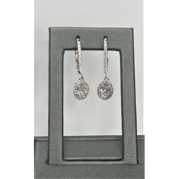 Lab Diamonds J. Howard Jewelers Bedford, IN