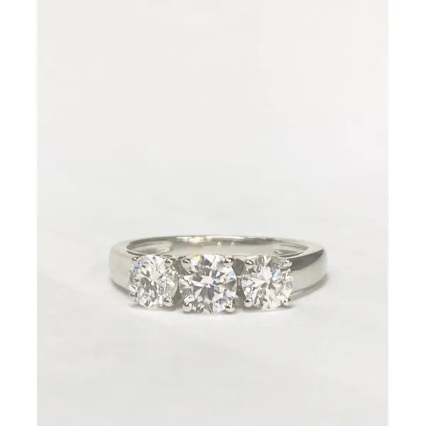 Lab Diamonds J. Howard Jewelers Bedford, IN
