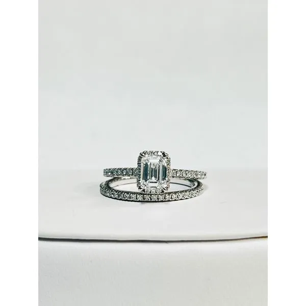 Lab Diamonds J. Howard Jewelers Bedford, IN