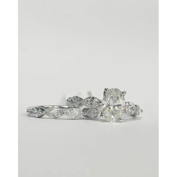 Lab Diamonds J. Howard Jewelers Bedford, IN