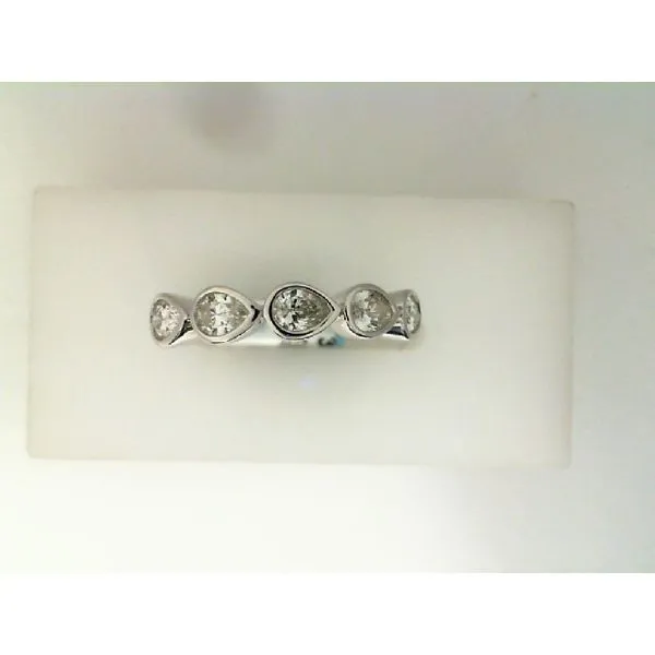 Lab Diamonds J. Howard Jewelers Bedford, IN