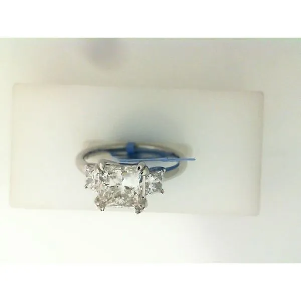Lab Diamonds J. Howard Jewelers Bedford, IN