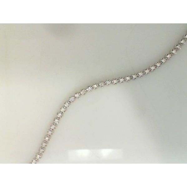 Lab Diamonds J. Howard Jewelers Bedford, IN