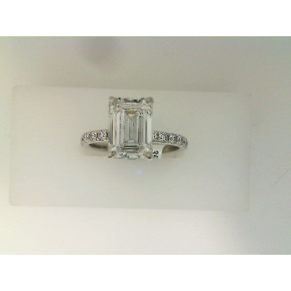 Lab Diamonds J. Howard Jewelers Bedford, IN