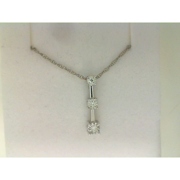 Lab Diamonds J. Howard Jewelers Bedford, IN
