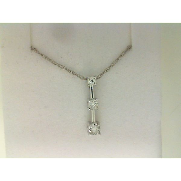 Lab Diamonds J. Howard Jewelers Bedford, IN