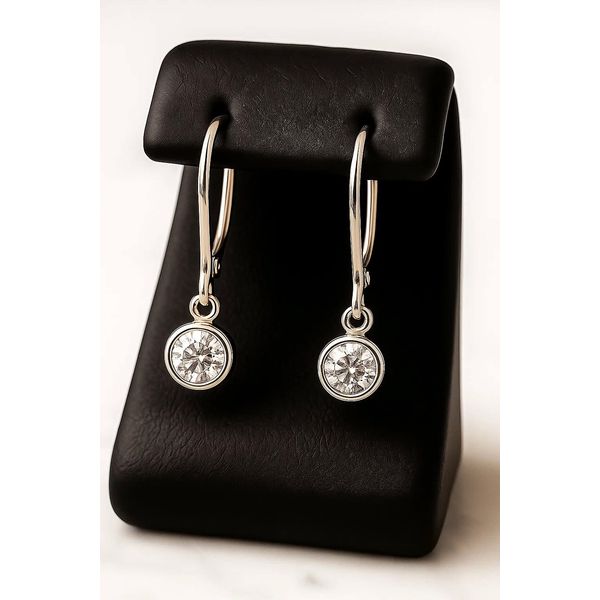 Lab Diamonds J. Howard Jewelers Bedford, IN