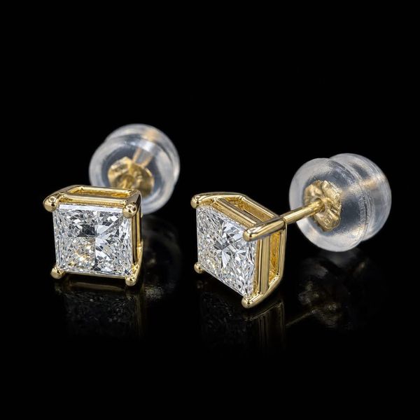 Lab Diamonds J. Howard Jewelers Bedford, IN
