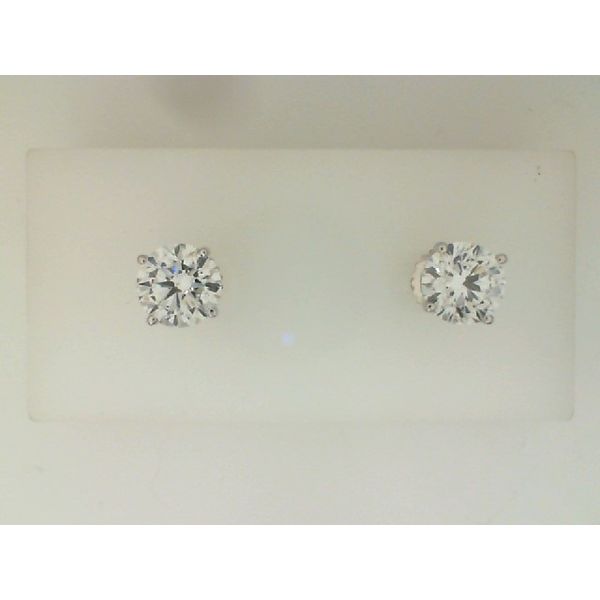 Lab Diamonds J. Howard Jewelers Bedford, IN