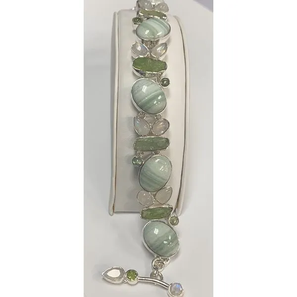 Bracelet J. Howard Jewelers Bedford, IN