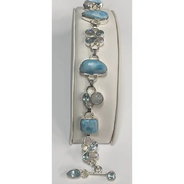 Bracelet J. Howard Jewelers Bedford, IN