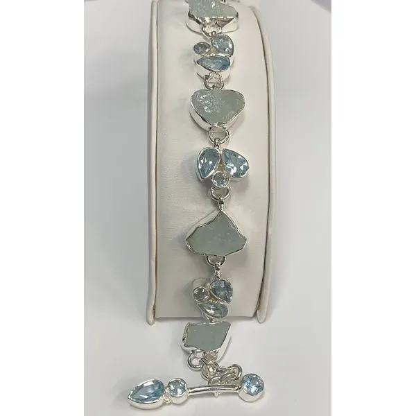 Bracelet J. Howard Jewelers Bedford, IN