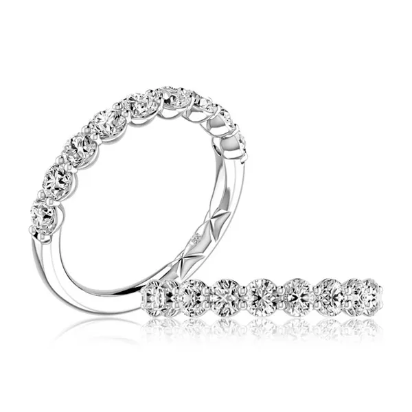 Platinum Shared Prong Diamond Wedding Band Jim Kryshak Jewelers Wausau, WI