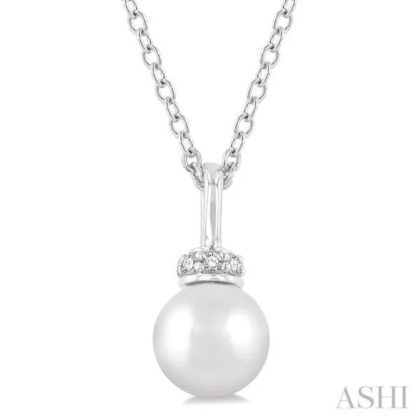 Pearl Pendant Jim Kryshak Jewelers Wausau, WI