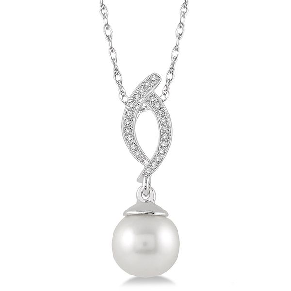 Pearl Pendant Jim Kryshak Jewelers Wausau, WI