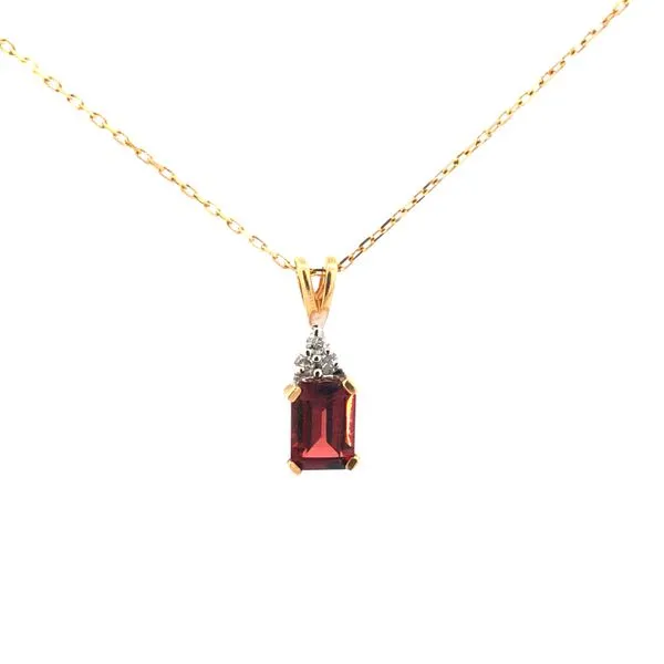 14K Yellow Gold Garnet Pendant