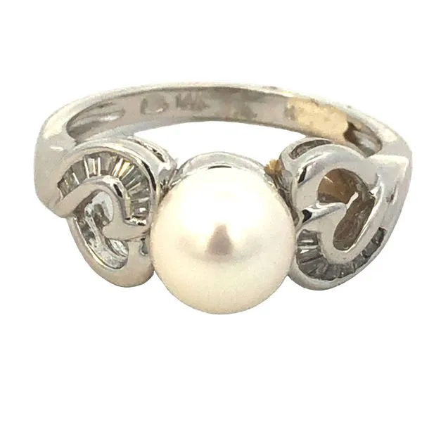 14Kt Diamond and Pearl Ring