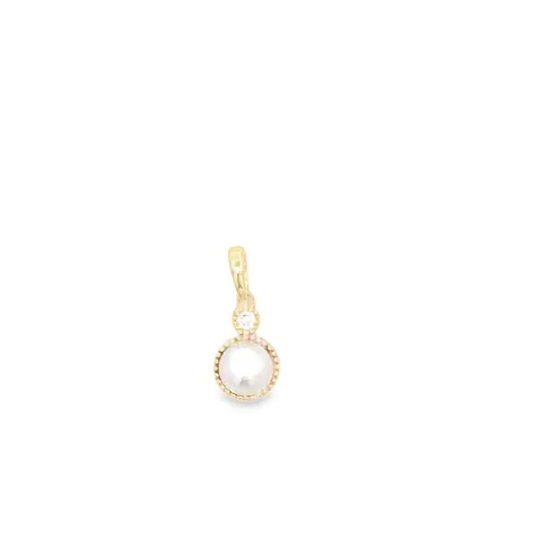 14Kt Yellow Freshwater Pearl & Diamond Pendant