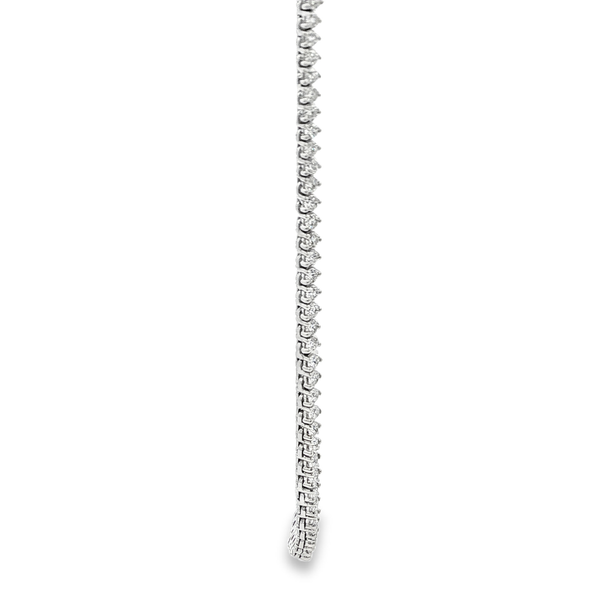 14K White Gold 2.00ctw Graduated Round Diamond Necklace 16