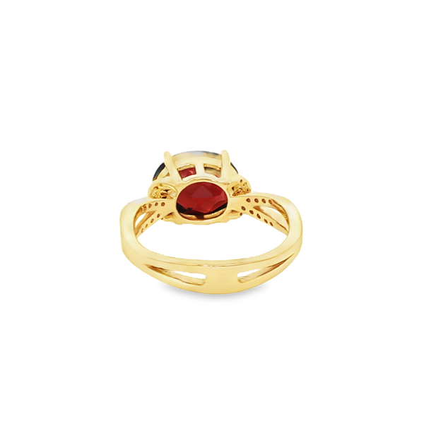 14K Yellow Gold Oval Checkerboard Garnet & Diamond Split-Shank Ring Image 3 Jo & Co. Jewelers Hardy, VA