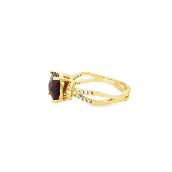 14K Yellow Gold Oval Checkerboard Garnet & Diamond Split-Shank Ring Image 4 Jo & Co. Jewelers Hardy, VA