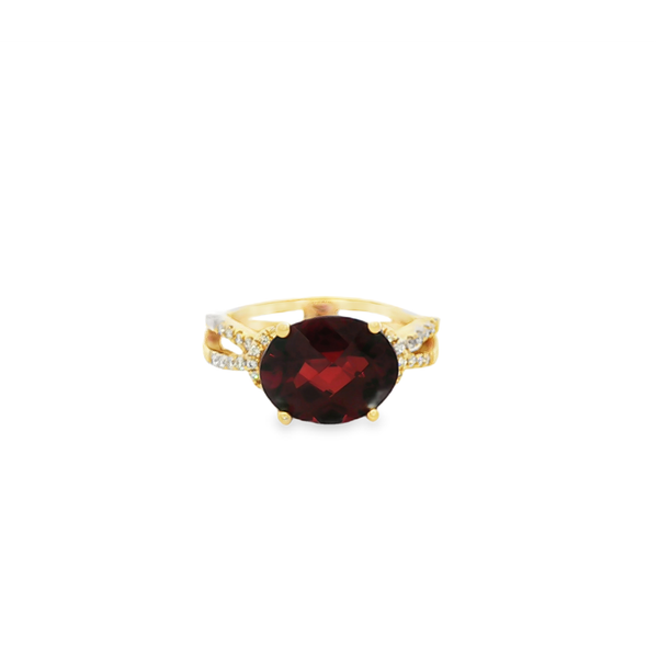 14K Yellow Gold Oval Checkerboard Garnet & Diamond Split-Shank Ring Jo & Co. Jewelers Hardy, VA