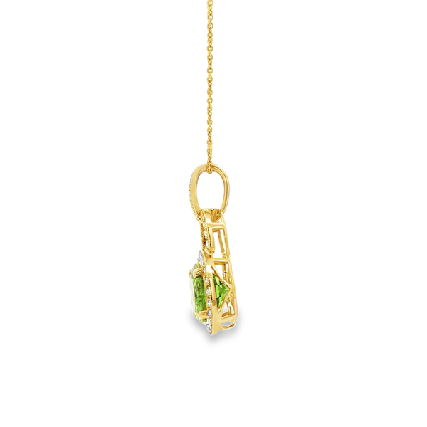 14K Yellow Gold Oval Peridot & Diamond Halo Pendant – 18