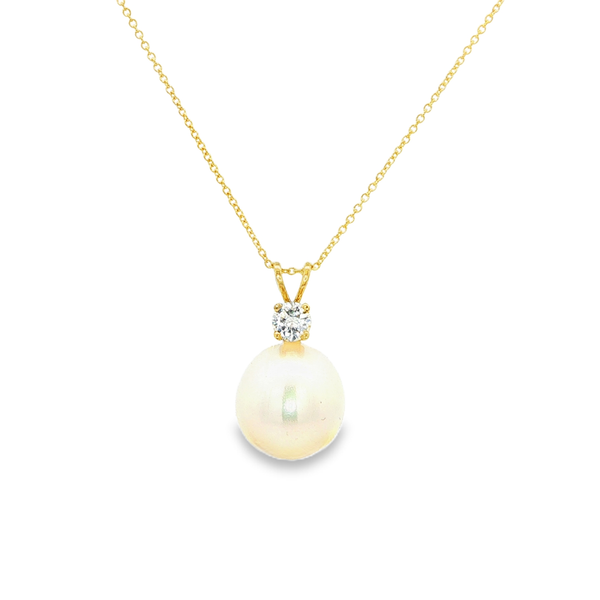 14K Yellow Gold Freshwater Pearl & Diamond Rabbit-Ear Pendant Necklace Jo & Co. Jewelers Hardy, VA