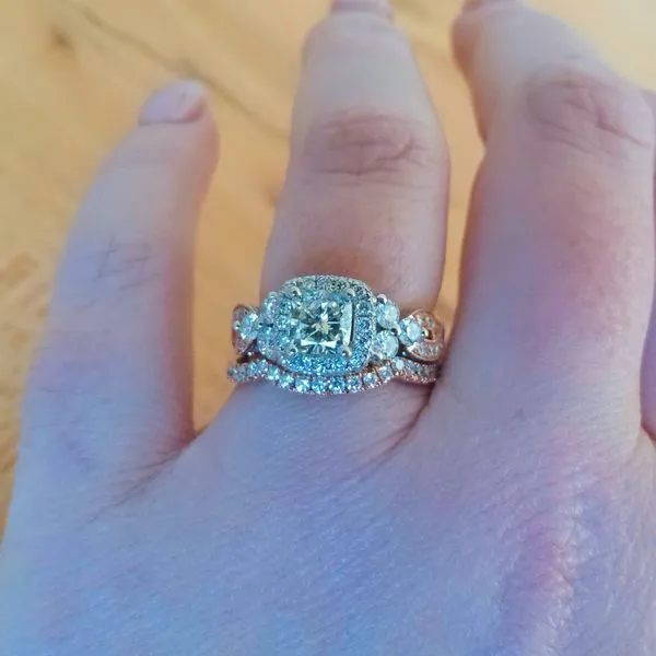 Neil Lane Diamond Engagement Ring and Band Set Image 4 Joint Venture Jewelry Cary, NC