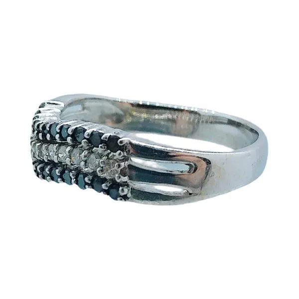 18k White Gold Estate Black and White Diamond 3-Row Wave Ring Image 2 Joint Venture Jewelry Cary, NC