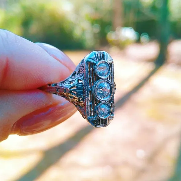 Vintage Three Stone Diamond Ring Image 4 Joint Venture Jewelry Cary, NC
