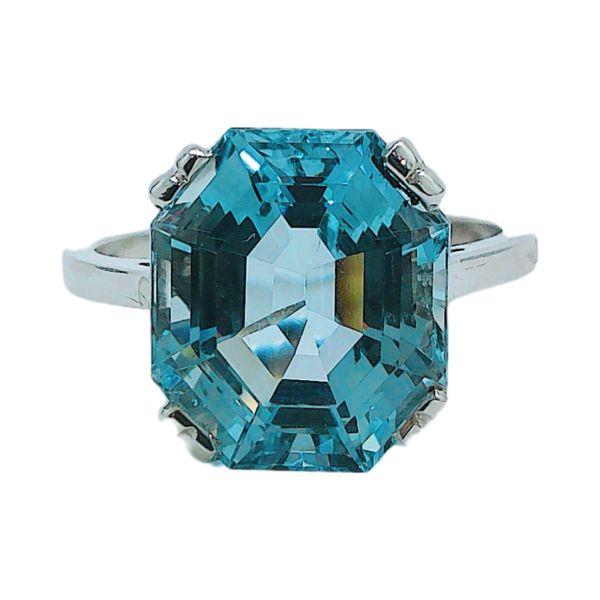14K White Gold 7.00 Carat Fancy Octagonal Step Cut Aquamarine Ring Joint Venture Jewelry Cary, NC