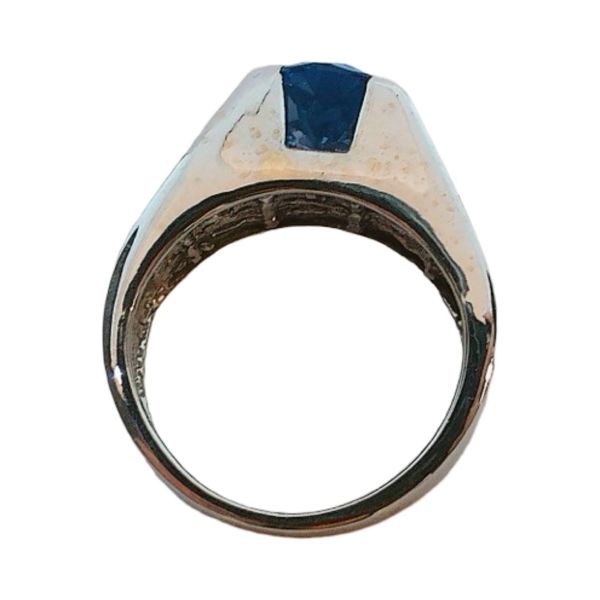 10K White Gold 2.00CT Oval Tanzanite & Diamond Estate Ring Image 3 Joint Venture Jewelry Cary, NC