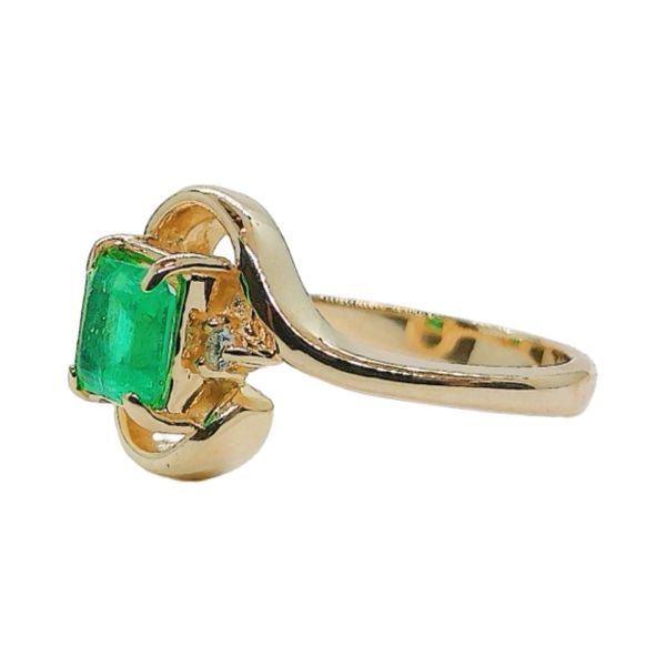 14K Yellow Gold 0.65ct Princess-Cut Emerald and Diamond Ring Image 3 Joint Venture Jewelry Cary, NC
