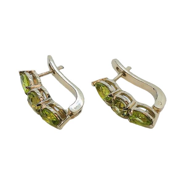 14K White Gold Mali Garnet & Peridot Three-Stone Earrings Image 2 Joint Venture Jewelry Cary, NC